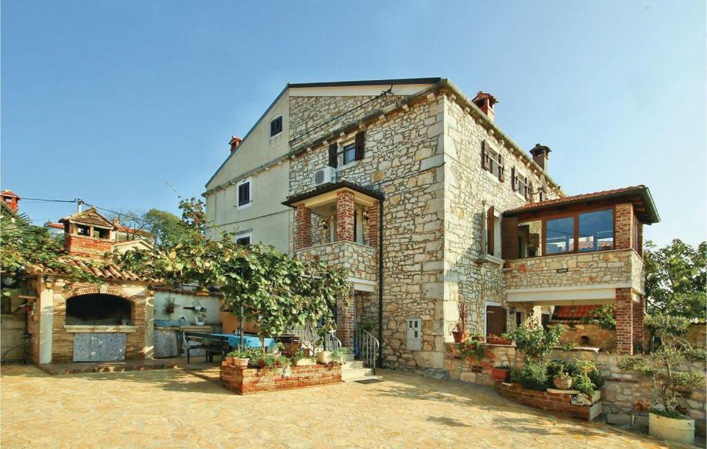 Mugeba 3 Bedroom Accommodation Poreč Extérieur photo