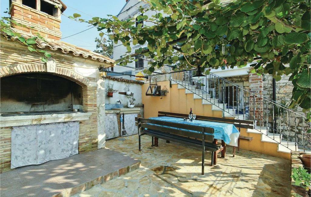 Mugeba 3 Bedroom Accommodation Poreč Extérieur photo