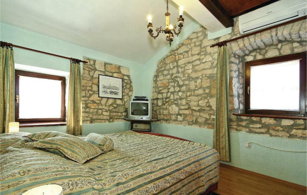 Mugeba 3 Bedroom Accommodation Poreč Extérieur photo